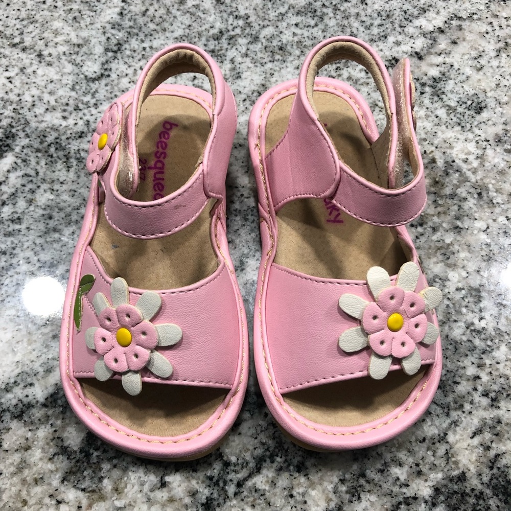 beesqueaky toddler girl squeaky sandals
